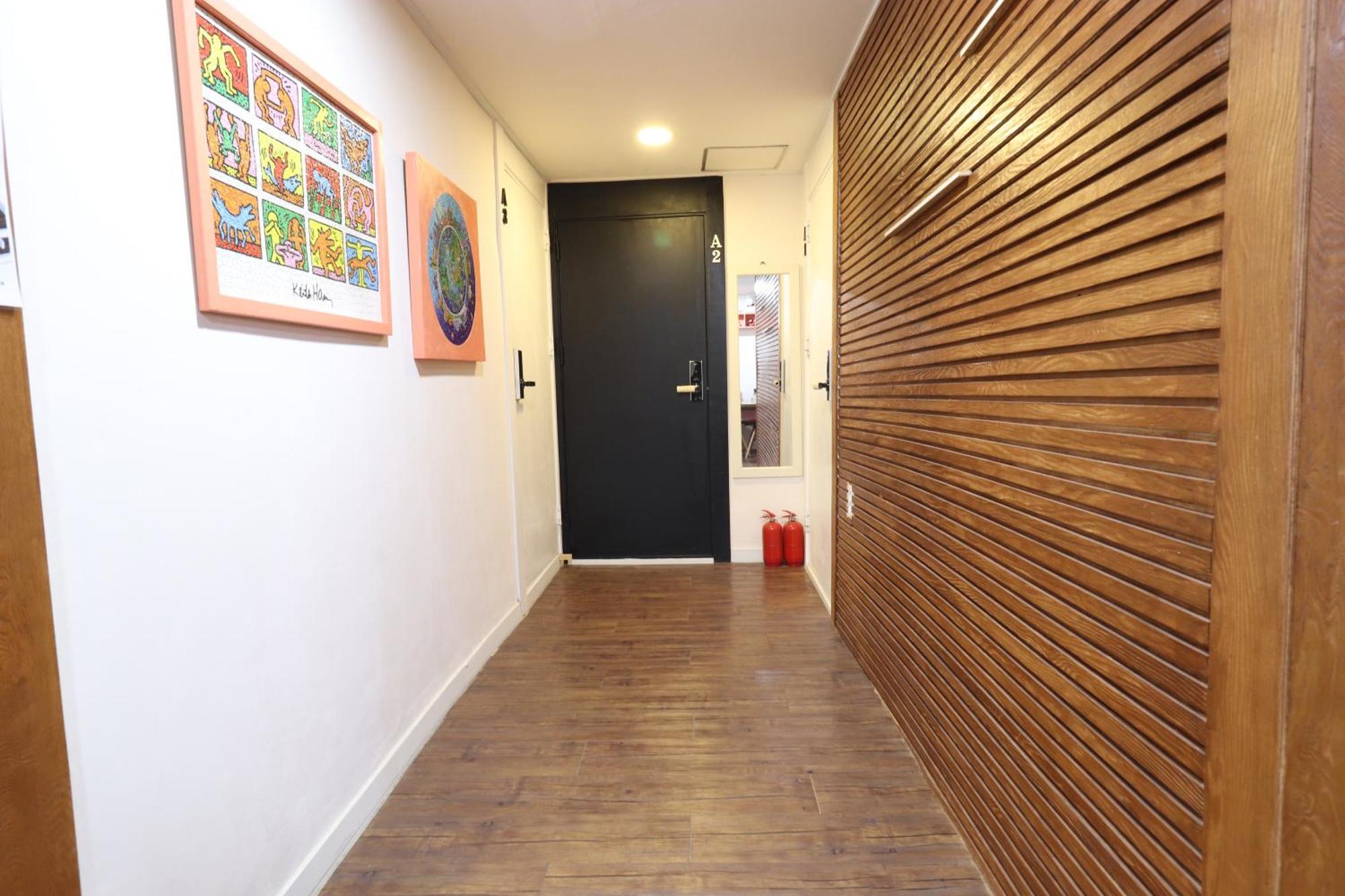 Just4U Guesthouse Seoul Exterior photo