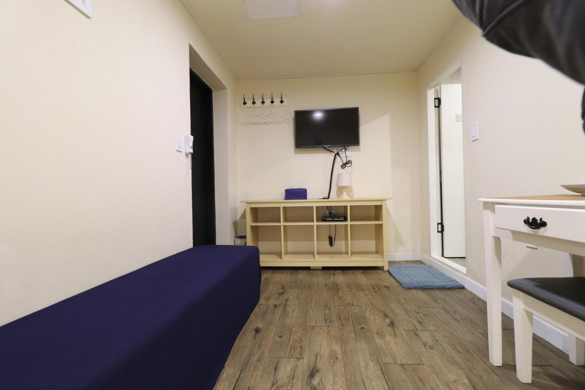 Just4U Guesthouse Seoul Exterior photo